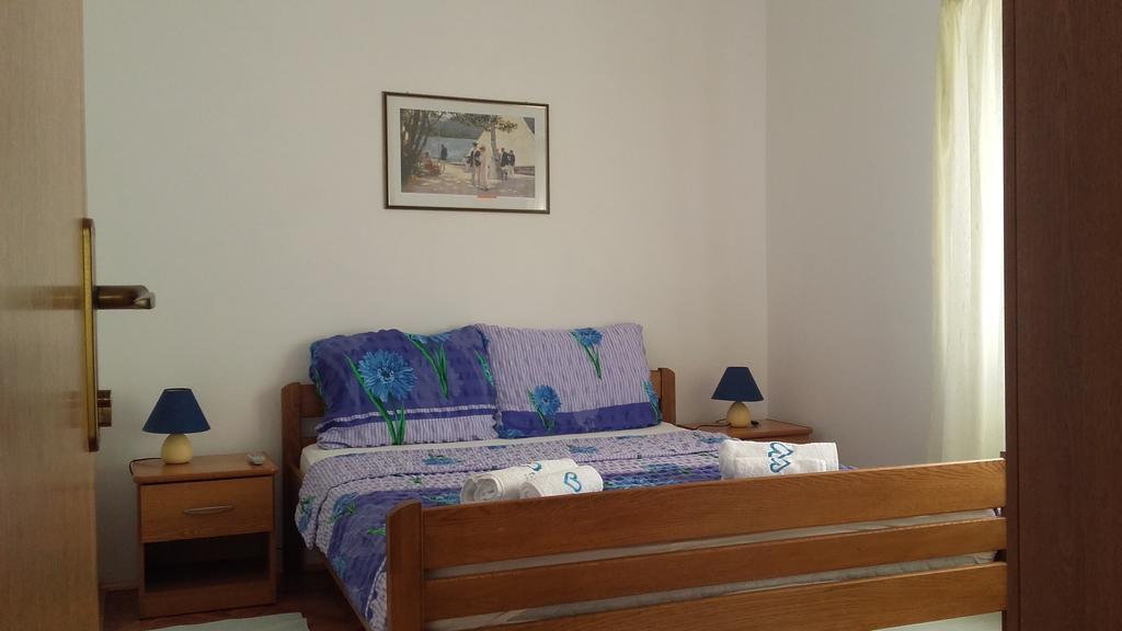 Gotovina Biograd Na Moru